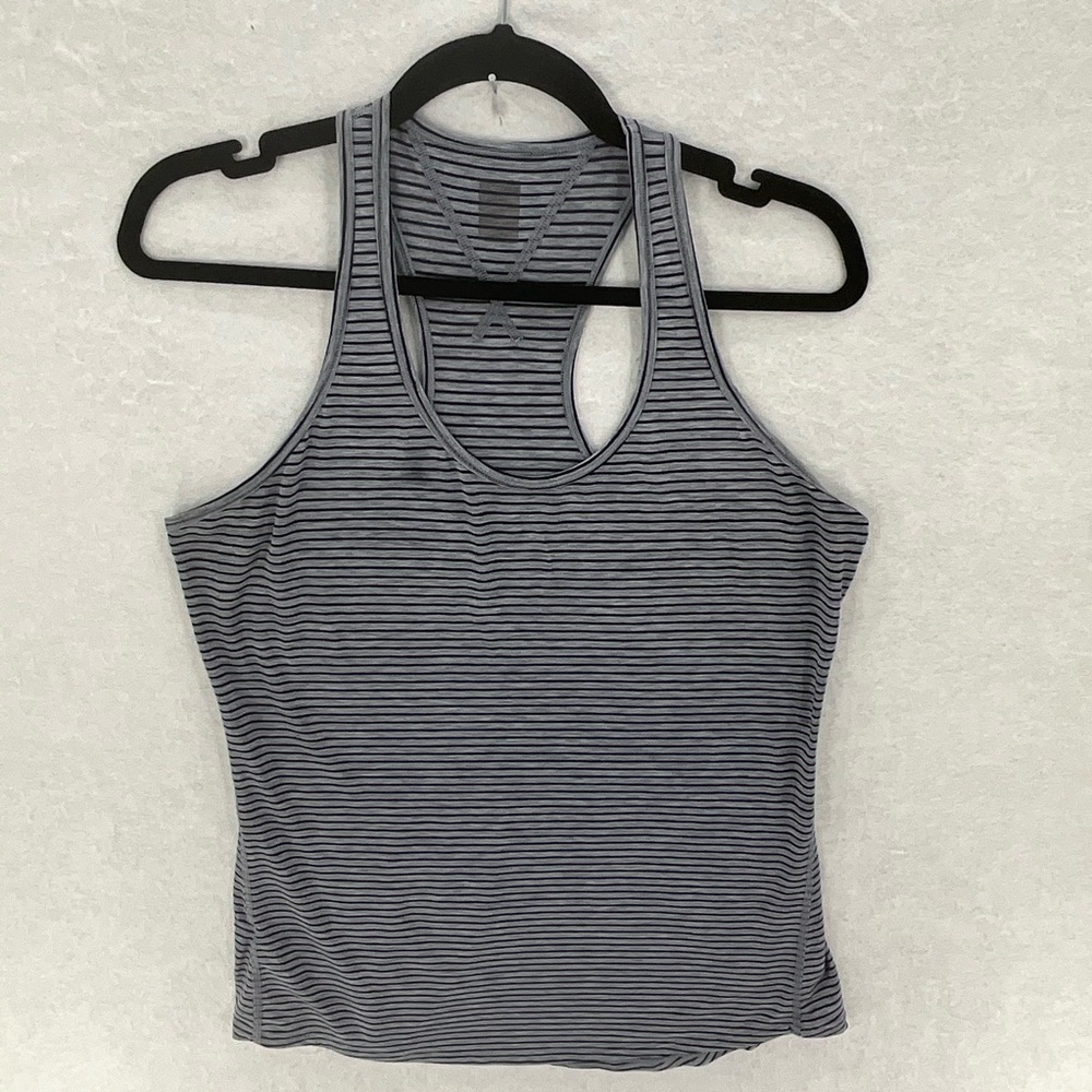 Lucy Women's Tank Lucy Tech Racerback‎ Gray & Black Striped Large